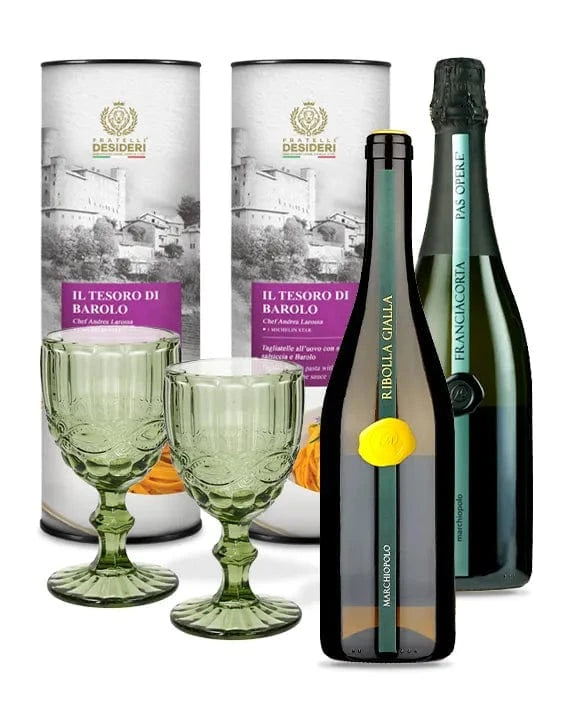 Il Tesoro di Barolo Double, il Marchiopolo Franciacorta, il Marchiopolo Ribolla Gialla e due calici verdi