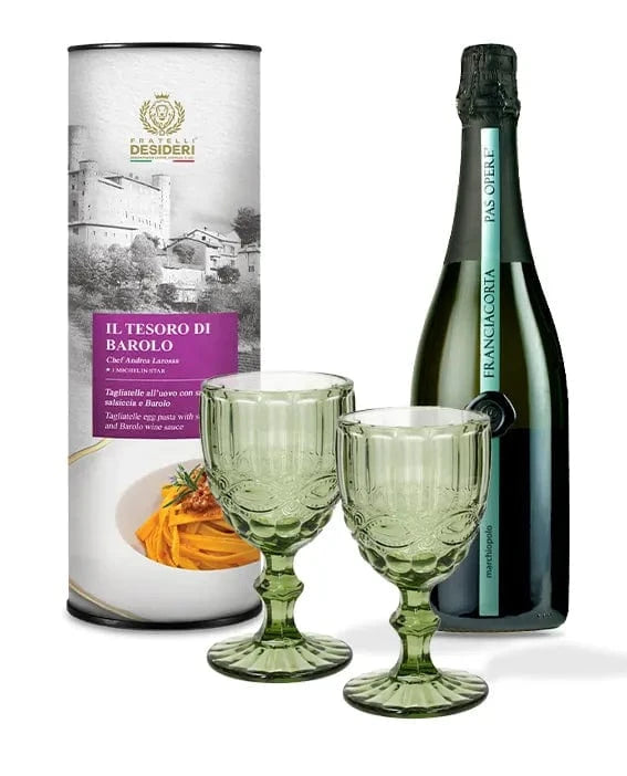 Il Tesoro di Barolo, il Marchiopolo Franciacorta e due calici verdi